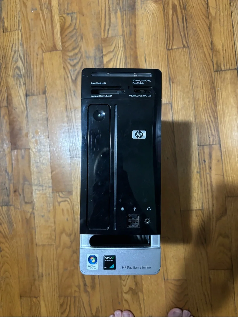 HP Desktop Tower in Black and Silver